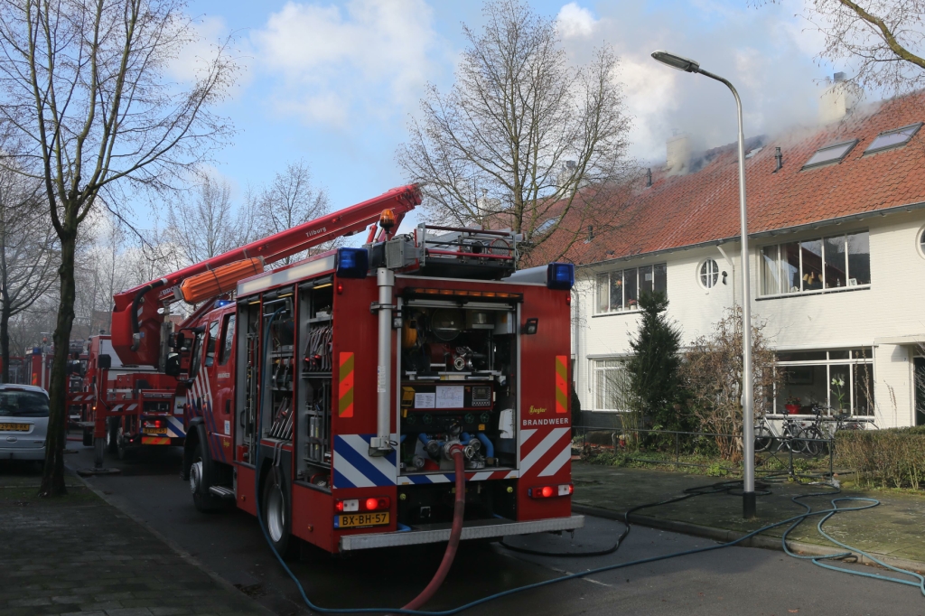 2013-02-02 2413 Tilburg Burg v Meursstr woningbrand