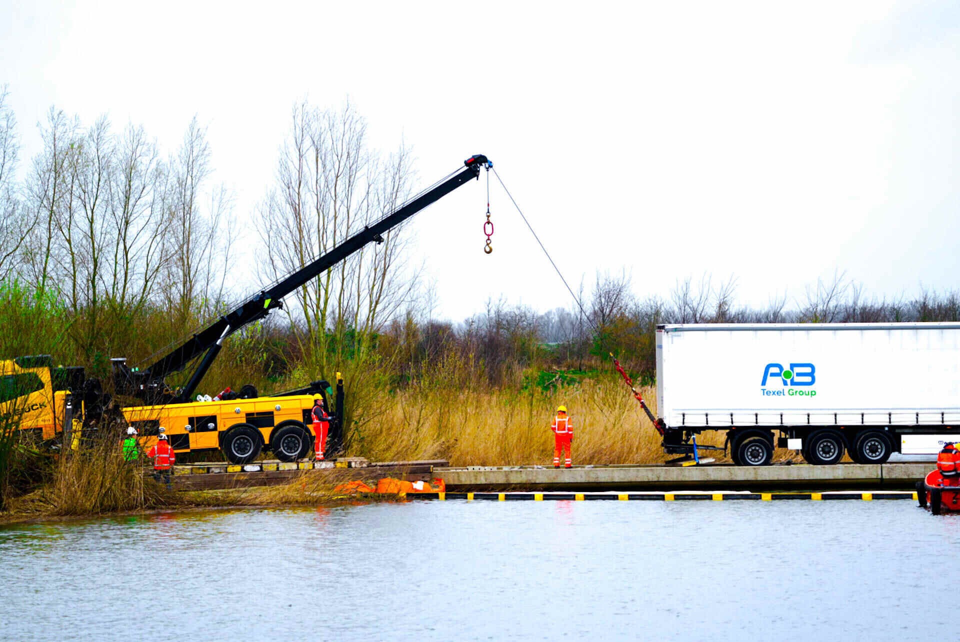 2019 04 27 4837 Loon op zand Loonsehoek nieuwe auto uit de bocht