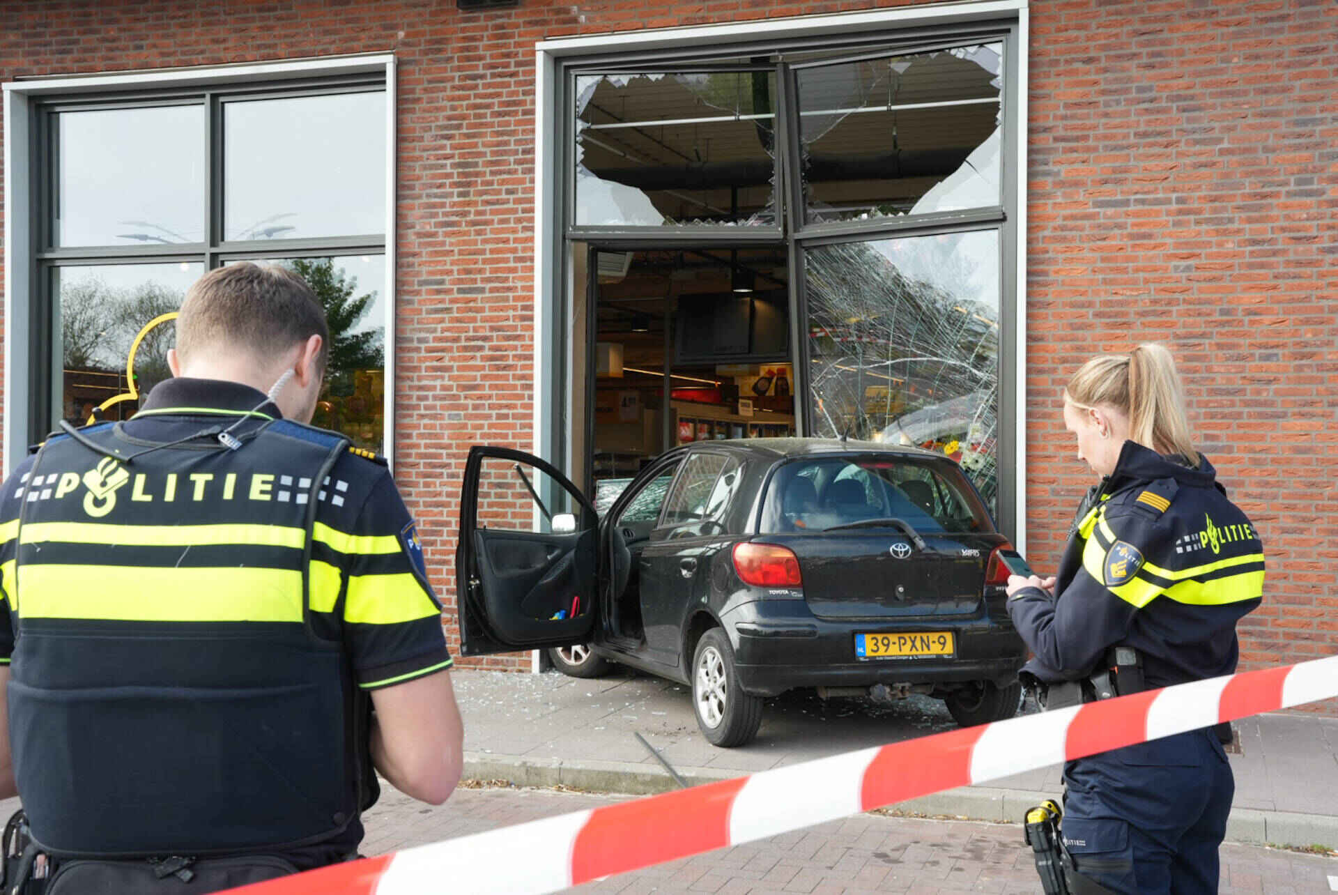 2019 04 27 4837 Loon op zand Loonsehoek nieuwe auto uit de bocht