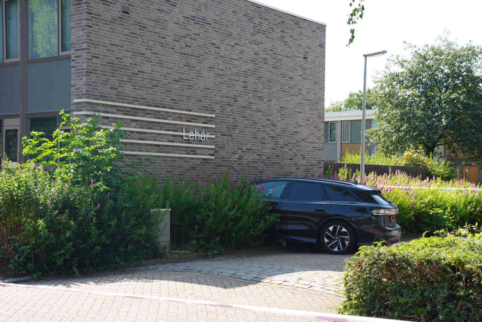 2019 04 27 4837 Loon op zand Loonsehoek nieuwe auto uit de bocht